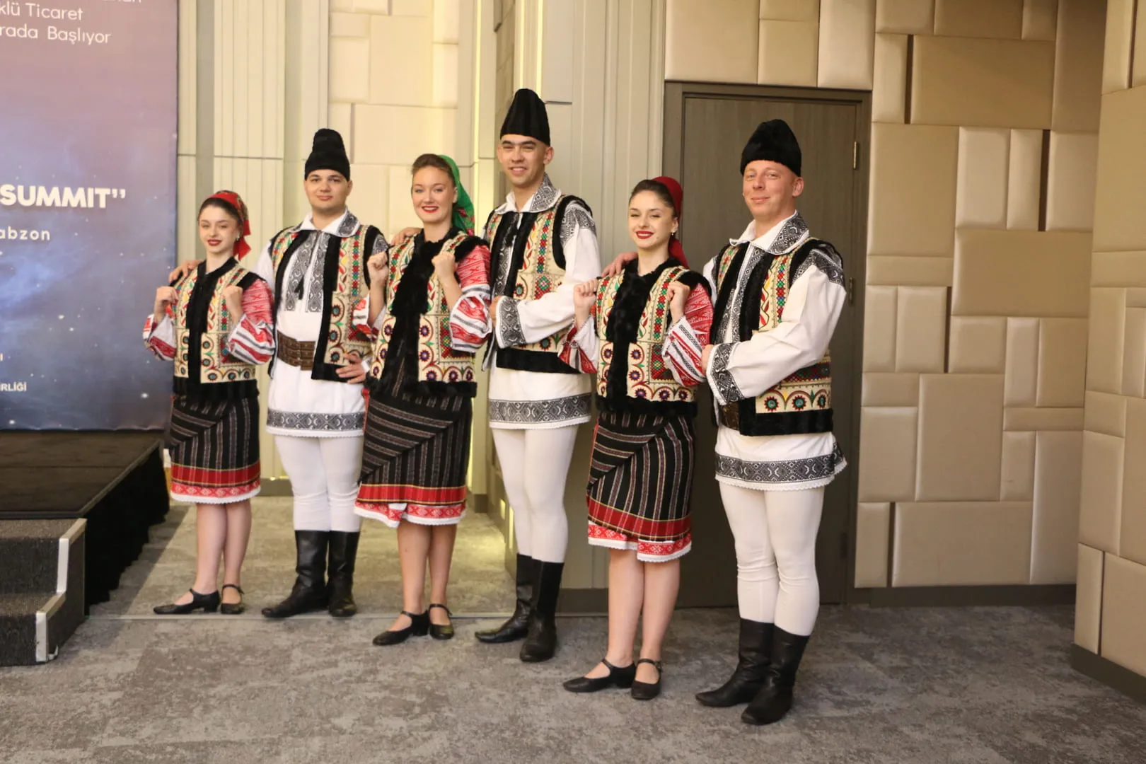 Kültürel Dans Gösterisi